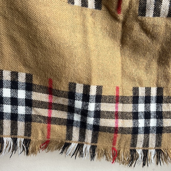 Burberry like shawl throw - Picture 3 of 6